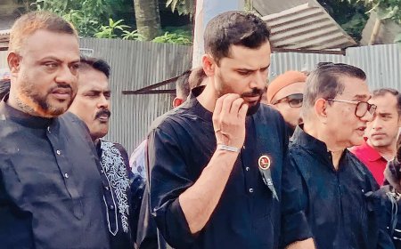 নড়াইলে শোককে শক্তিতে পরিণত করলেন মাশরাফি: বঙ্গবন্ধুর ৪৮তম শাহাদতবার্ষিকী