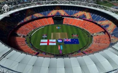 বিনামূল্যে ৩৩ হাজার টিকিট, তারপরও ফাঁকা মোদি স্টেডিয়াম