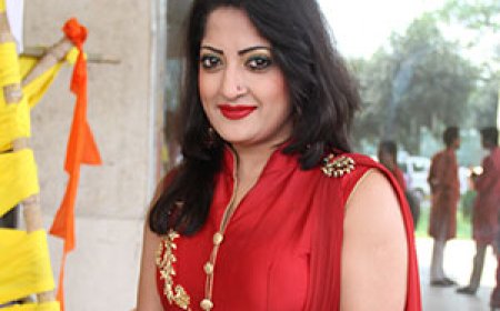 অভিনেত্রী হুমায়রা হিমুর  রহস্যজনক মৃত্যু, ফোনসহ নিখোঁজ প্রেমিক