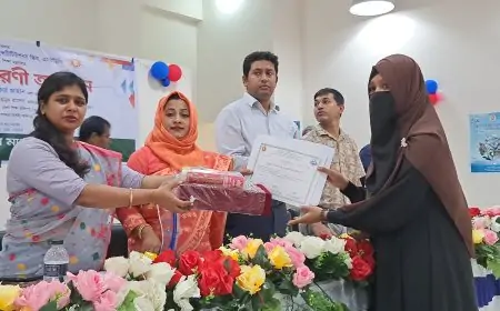 নড়াইলে কৃতি শিক্ষার্থীদের মাঝে পুরস্কার বিতরণ