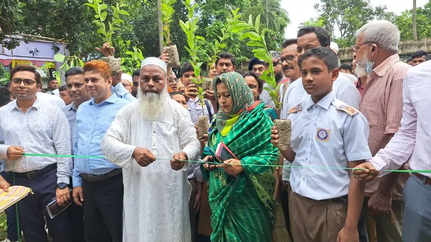 ৭ দিন ব্যাপী নড়াইলে বৃক্ষরোপন অভিযান ও বৃক্ষমেলার উদ্বোধন