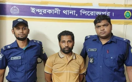 মাওলানা দেলোয়ার হোসেন সাঈদীর রায়ে মিষ্টি বিতরণকারী আ.লীগ নেতাকে মিষ্টি খাওয়ানোর পর মারধর