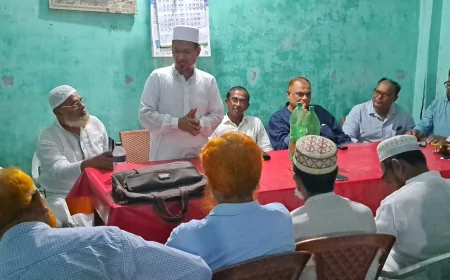 চলমান কর্মবিরতির পাশাপাশি বুধবার নড়াইলে সমাবেশের ডাক শিক্ষক কর্মচারীদের