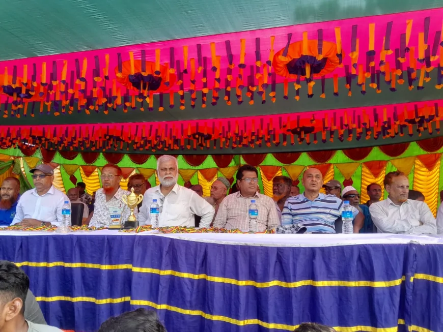 নড়াইলে “নোয়াগ্রাম দক্ষিণপাড়া ১৬ দলীয় ফুটবল টুর্নামেন্ট–২০২৫”-এর ফাইনাল অনুষ্ঠিত হয়।