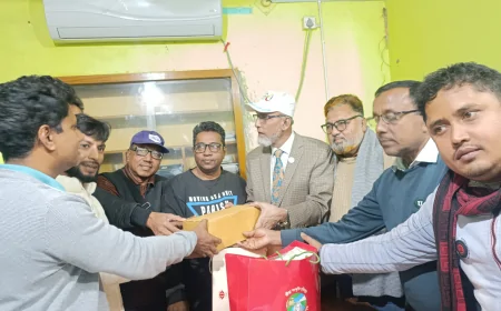 নড়াইল প্রেসক্লাবে ক্রীড়া সংগঠক আশিকুর রহমান মিকুর সৌজন্য সাক্ষাৎ ও উপহার সামগ্রী প্রদান