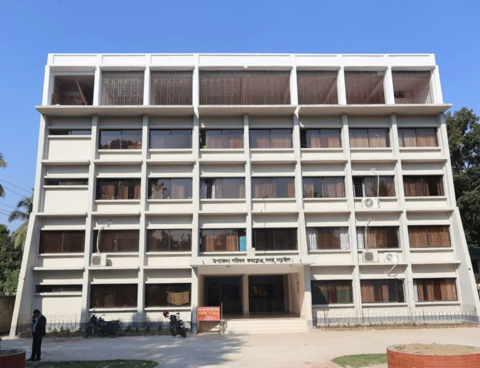 উন্নয়নের ছোঁয়ায় বদলে যাচ্ছে নড়াইল সদর অফিসপাড়ার চিত্র