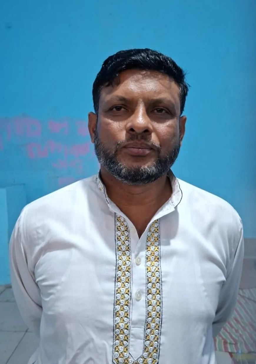 বরগুনায় বিএনপি অফিসে অগ্নিসংযোগ ও ভাঙচুর মামলার আসামি হিরণ মেম্বার গ্রেপ্তার