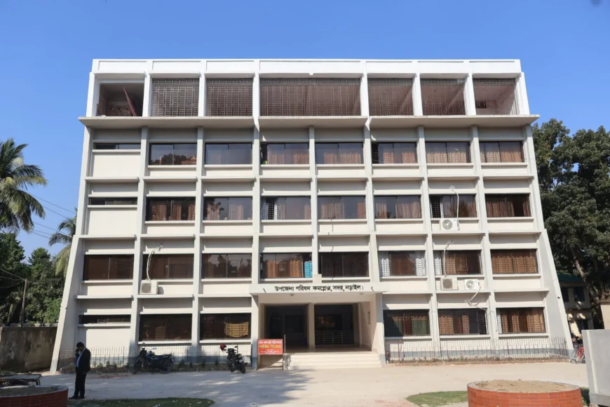 উন্নয়নের ছোঁয়ায় বদলে যাচ্ছে নড়াইল সদর অফিসপাড়ার চিত্র