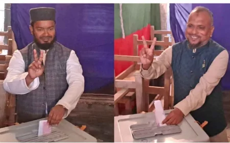 একই কেন্দ্রে এক সঙ্গে এসে ভোট দিলেন দুই প্রার্থী