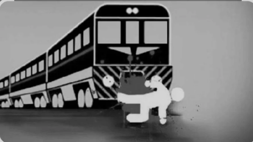 নড়াইলে ট্রেনে কাটা পড়ে আকরাম মোল্যা নামে এক ব্যাক্তির মর্মান্তিক মৃত্যু।