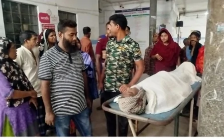 নড়াইলে ফুটবল ম্যাচের জেরে বৃদ্ধকে কুপিয়ে ও পিটিয়ে হত্যার অভিযোগ