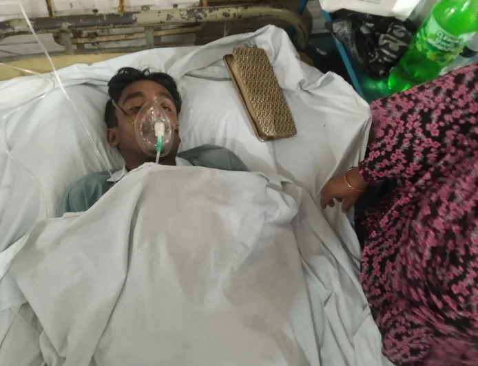 নড়াইলে চেতনানাশক প্রয়োগে ইজিবাইক, নগদ অর্থ ও মোবাইল ফোন ছিনতাইয়ের অভিযোগ