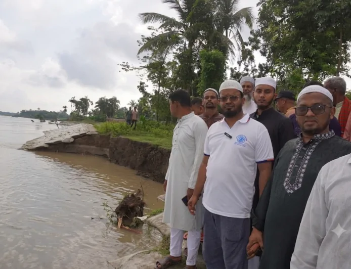 নড়াইলে নদী ভাঙ্গন এলাকা পরিদর্শনে এমপি আতাউর রহমান বাচ্চু,দিলেন দ্রুত ব্যাবস্থা নেওয়ার আশ্বাস।